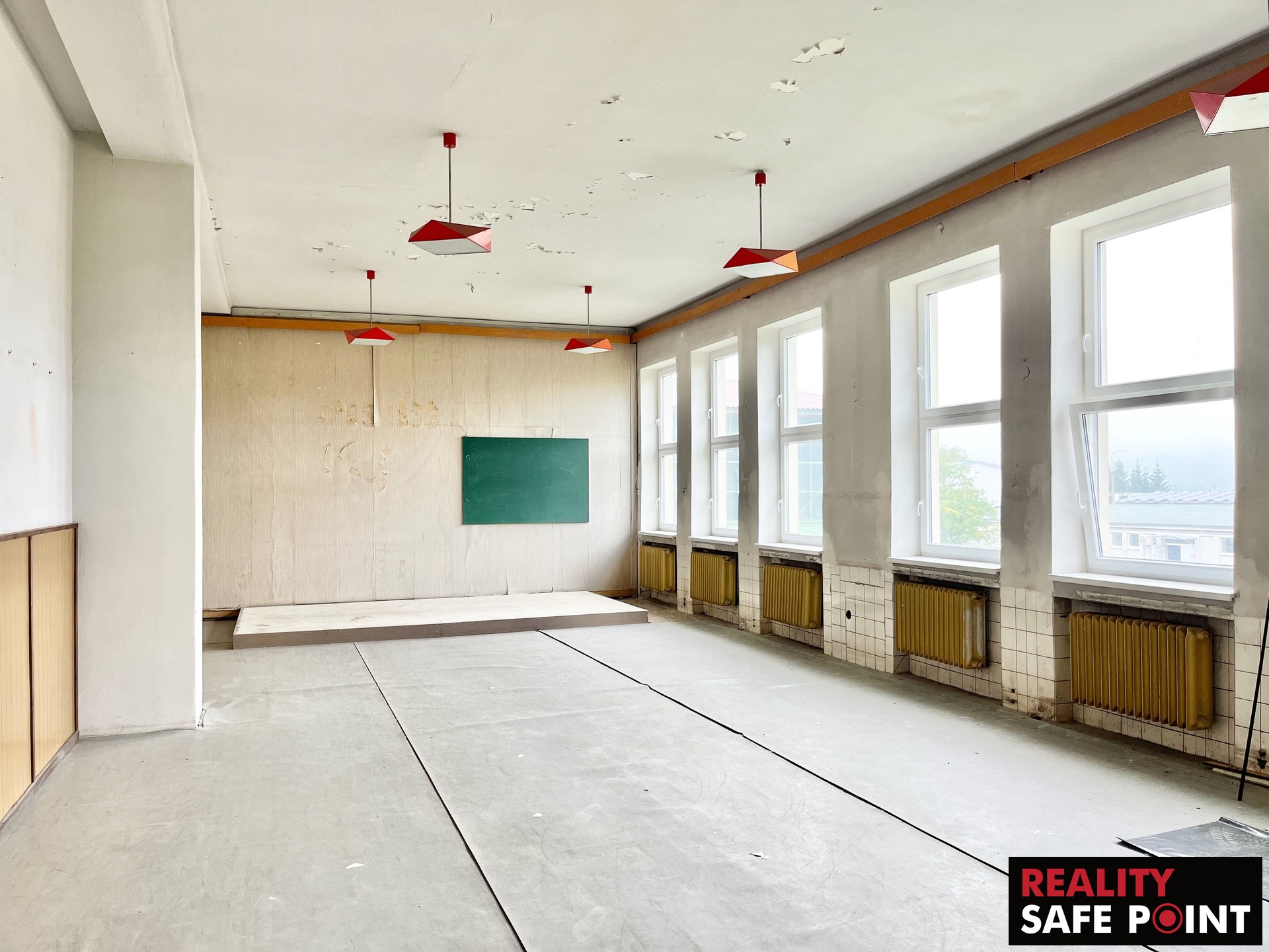 Pronájem kancelářských a výrobních prostor – IPPE Dýšina – foto 3