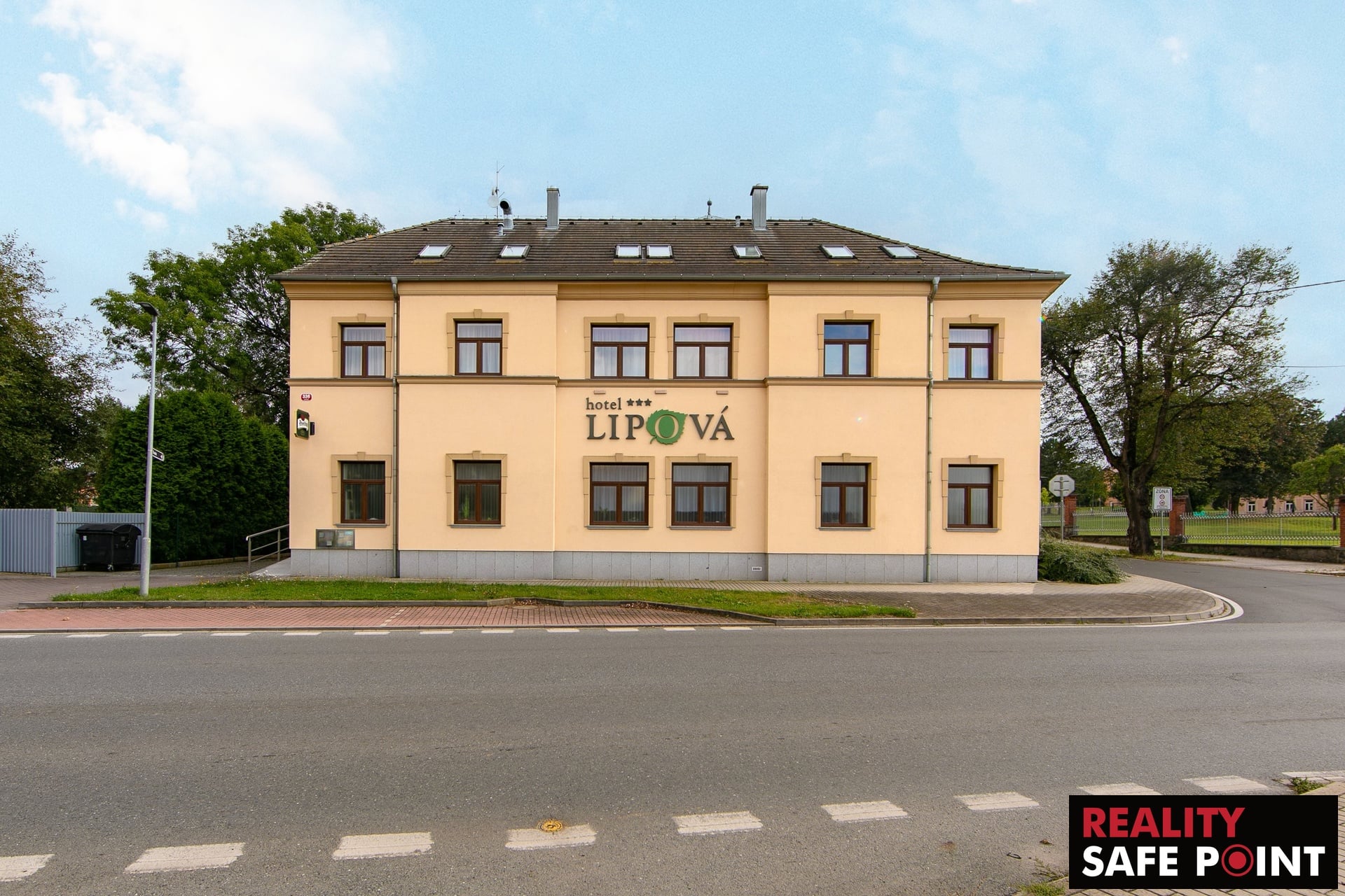 Prodej hotelu – Dobřany
