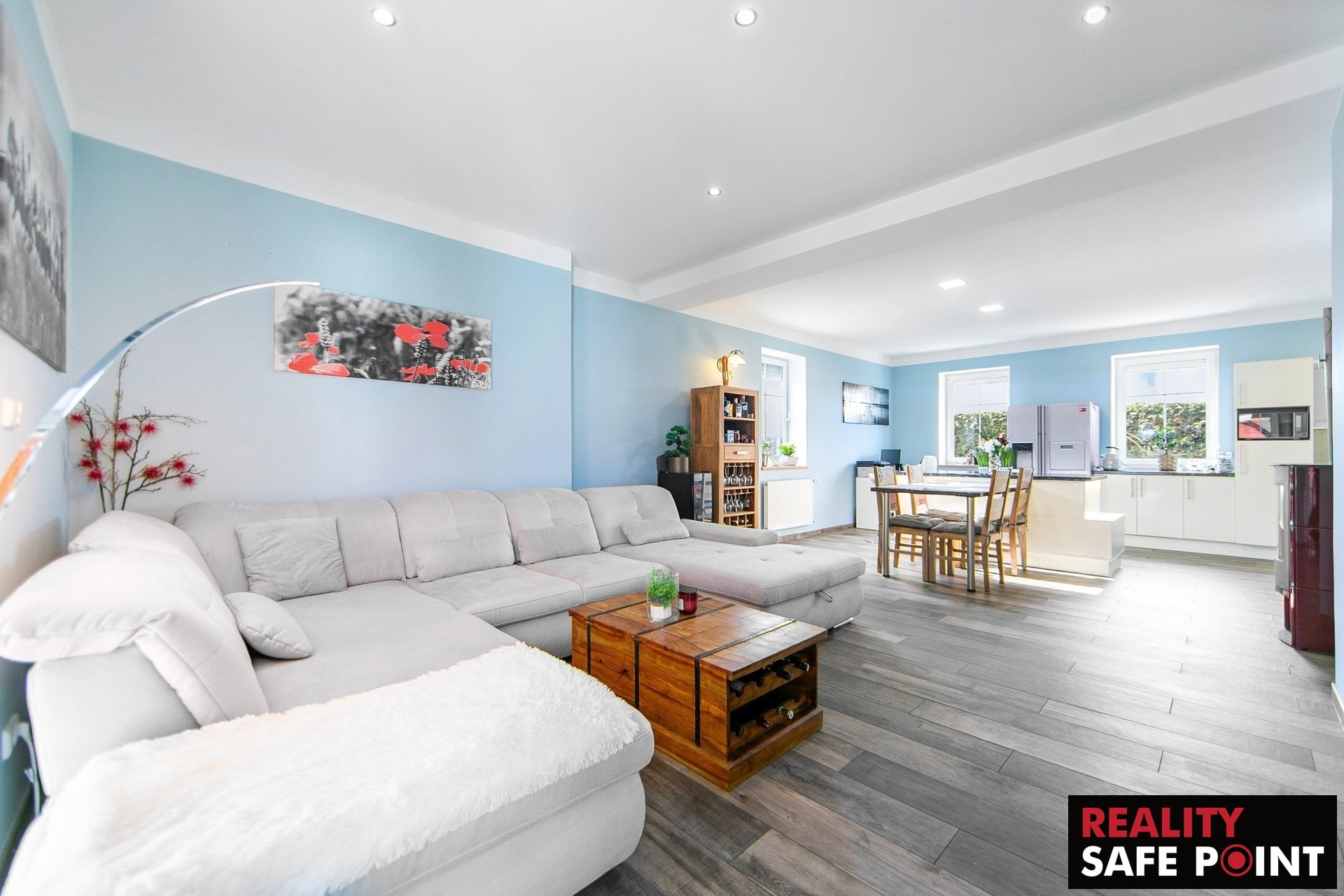 Nadstandardní rodinný dům 304 m² se zahradou 882 m², garáží a venkovním zázemím – Mantov – foto 5