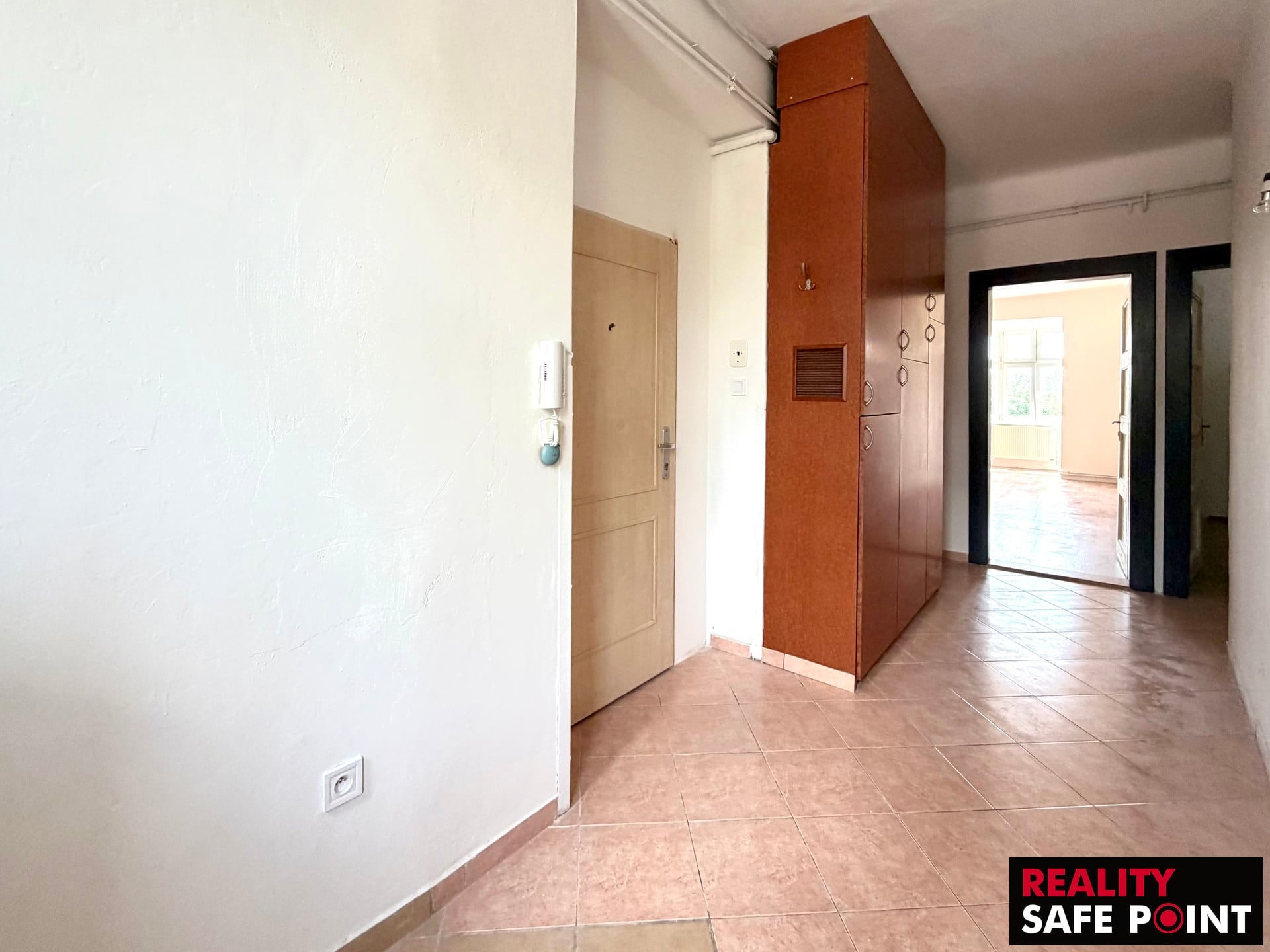 Pronájem bytu 3+1 80 m² se zahradou, Plzeň – Severní Předměstí – foto 8