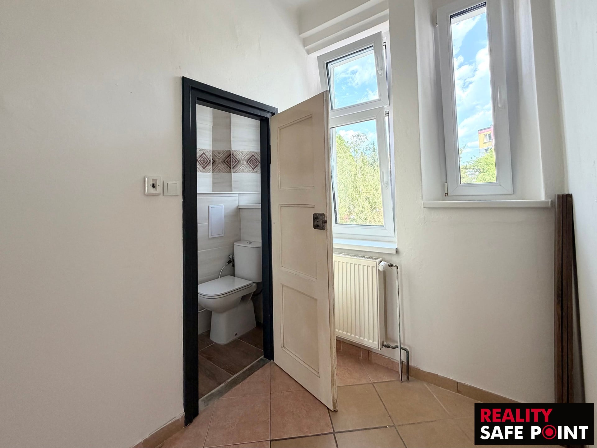 Pronájem bytu 3+1 80 m² se zahradou, Plzeň – Severní Předměstí – foto 10